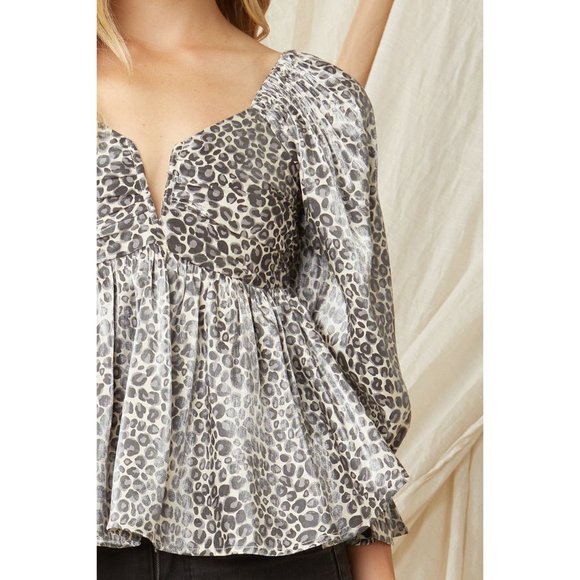 Entro Leopard Iridescent Babydoll Top, Sand - Picture 5 of 6
